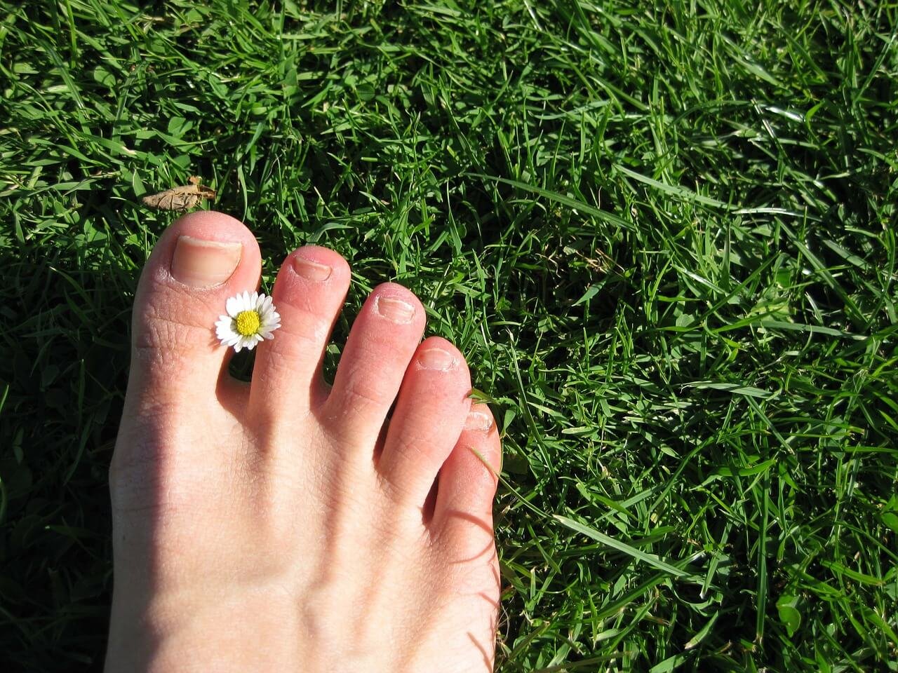 Care For Your Dry Feet With These Natural Remedies